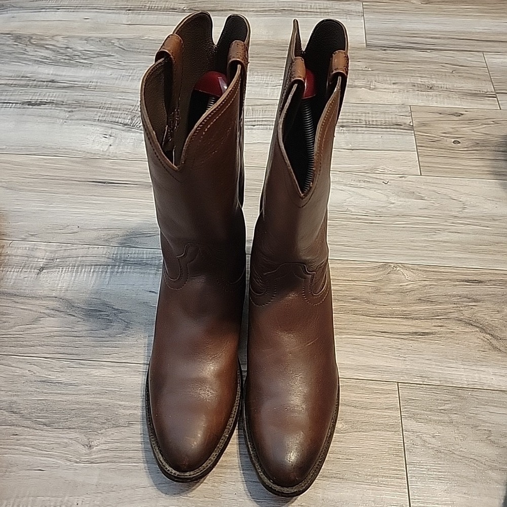 Classic Brown Leather Western Boots